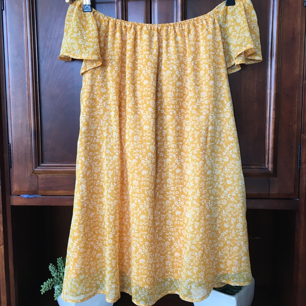 Forever 21 Off-the-Shoulder Yellow Dress